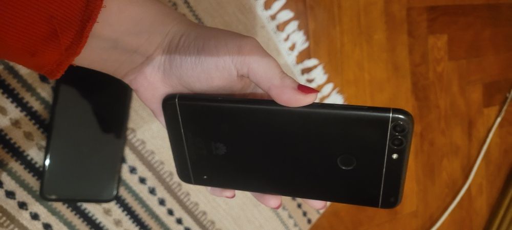 Telefon Huawei P smart