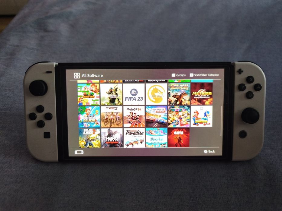 Nintendo switch Oled 256гб карта с много игри в перфектно състояние