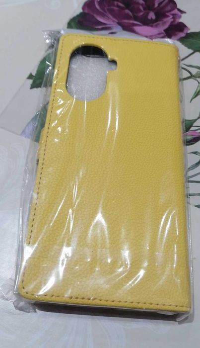 Продавам калъфчета тип тефтер за телефон Huawei nova Y70