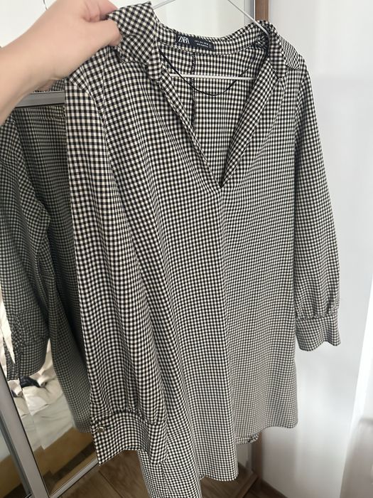 Рокля с дълъг ръкав ZARA