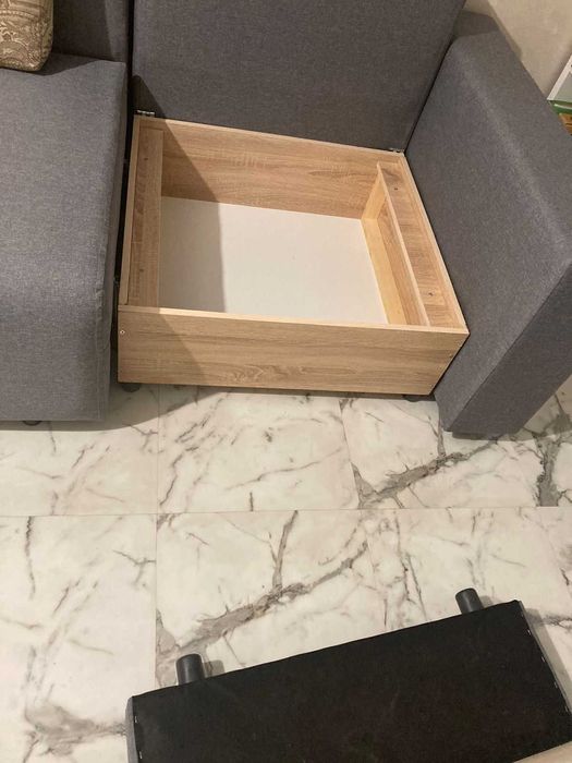 Диван серый с подушками