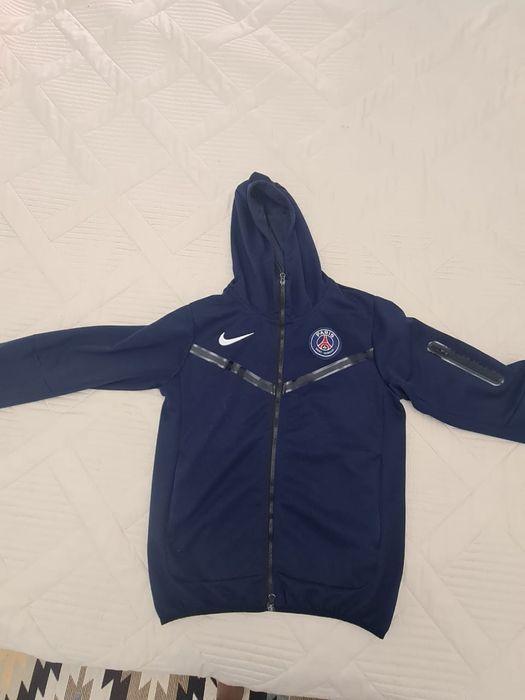 Продам  вещи в отличном состоянии


1. "Пр