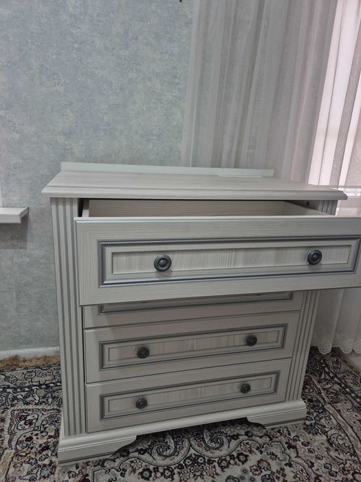 Гарнитур спальный