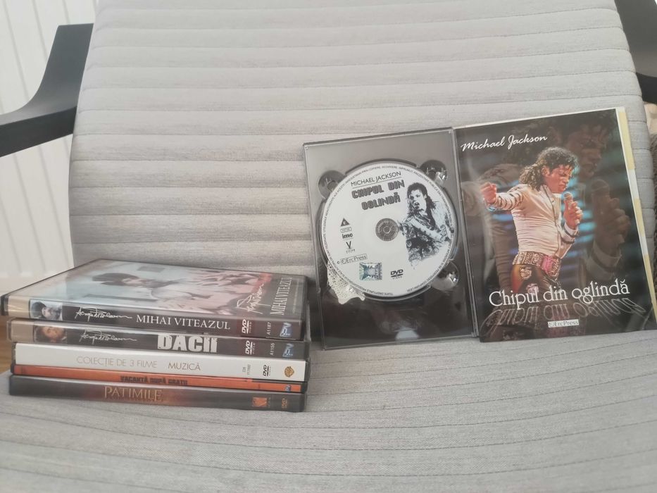 Vand colectie 100 DVD-uri originale la 4 lei pe DVD