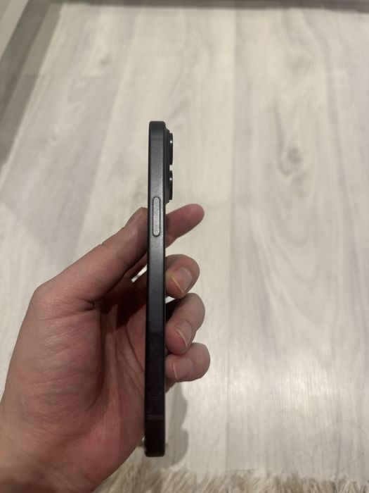 Продам Iphone 15 / 128gb