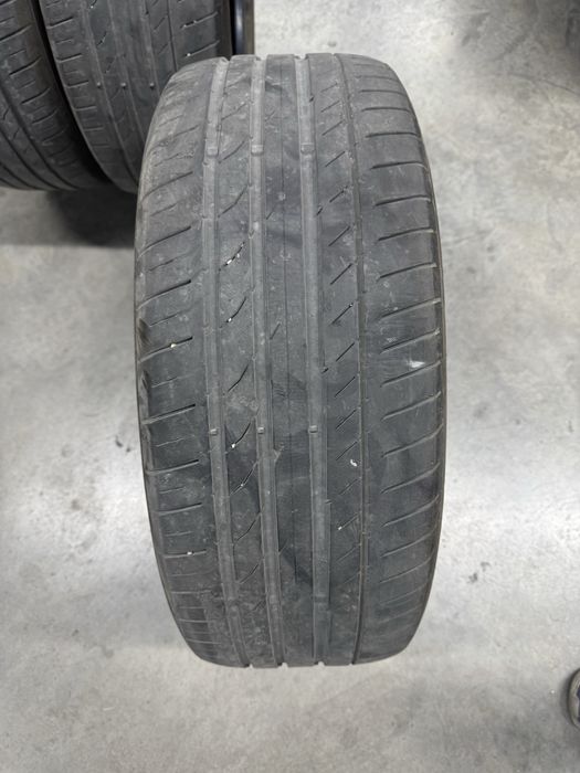 235/55/19 Continental balon