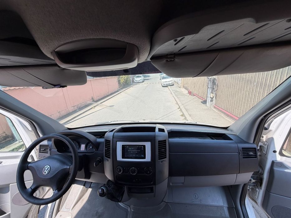 Volkswagen Crafter Prelata 2.0 TDI 136 CP Euro 5 – 2016 – 230.000 km – Proprietar unic de noua