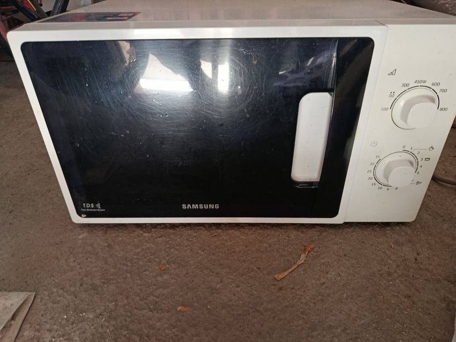 Микроволновка Samsung