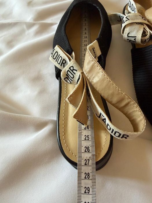 Balerini superbi Dior