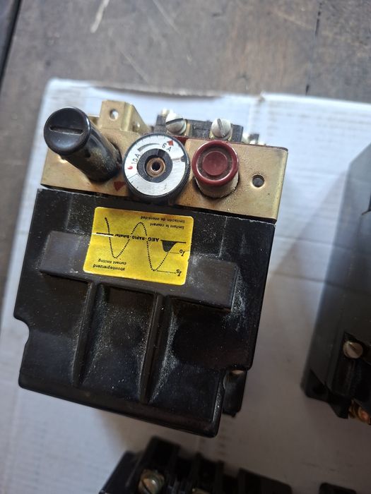 Relee protecție si contactor 380 v