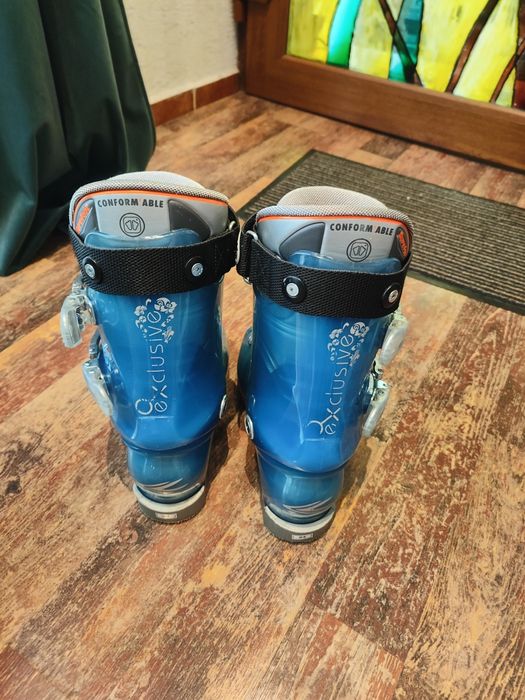 Clapari mărimea 24 în stare impecabila