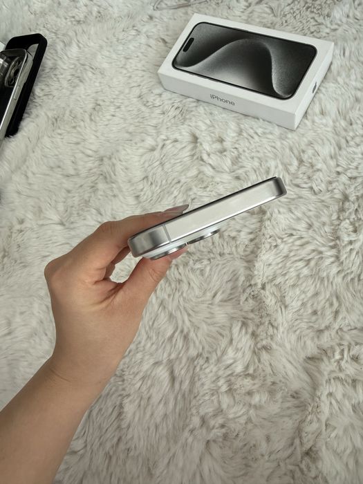 iPhone 15 Pro – 128 GB – Silver – Stare impecabilă