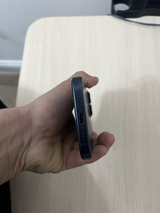 Продам айфон 15про 128 гб