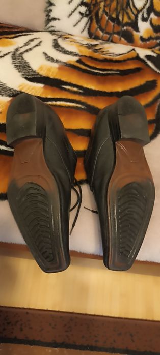 Pantofi bărbați de piele