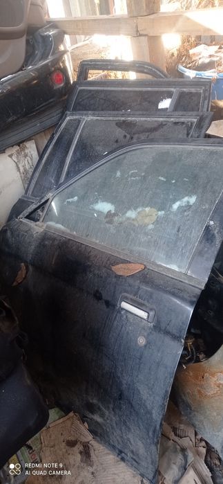 Продам запчасти  Митсубиси Челленджер