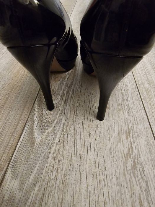 Продам туфли Гуч чи