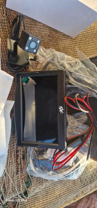 Camera  marșarier cu monitor