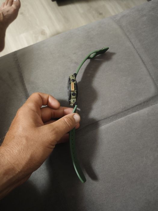 Продам часы amazfit t-rex 2