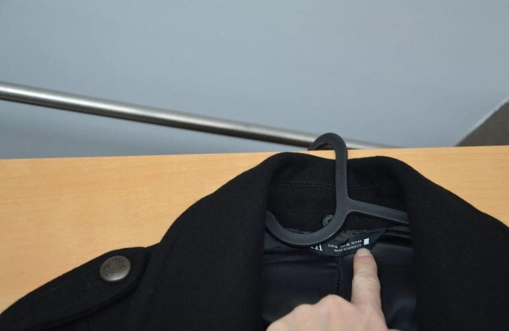 Palton lână Zara,military,army nasturi metalici! Negru XL,Impecabil