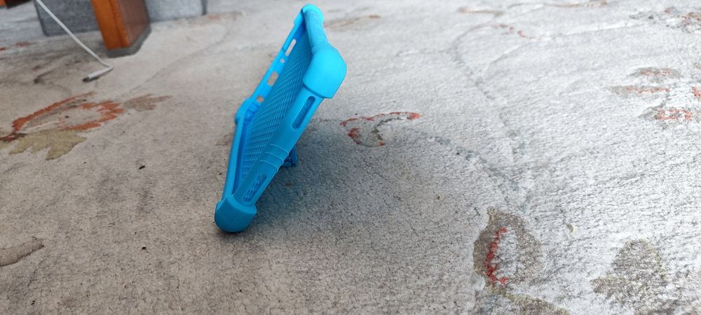 Защитен гумен  калъф за 8 инчов таблет TCL