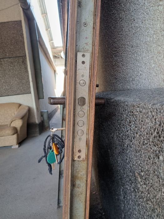 Продается железный дверь