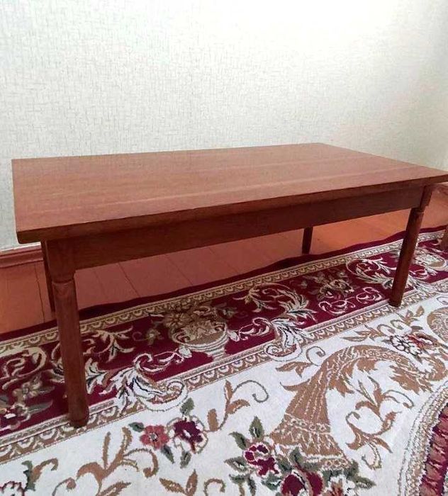 Журнальный столик