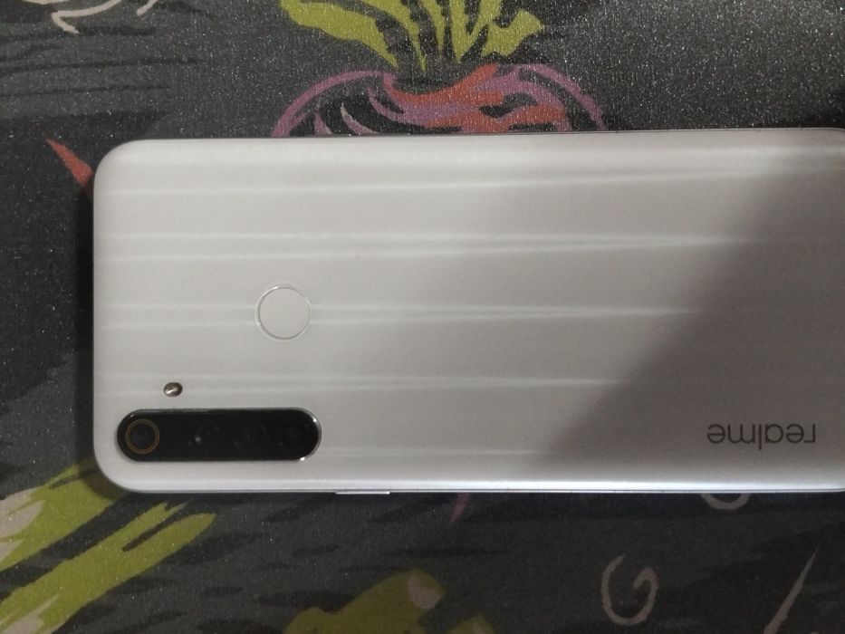 Продам realme 6i