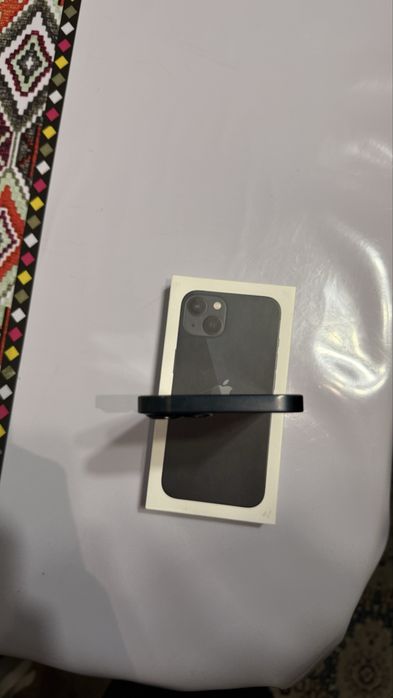 В продаже айфон 13