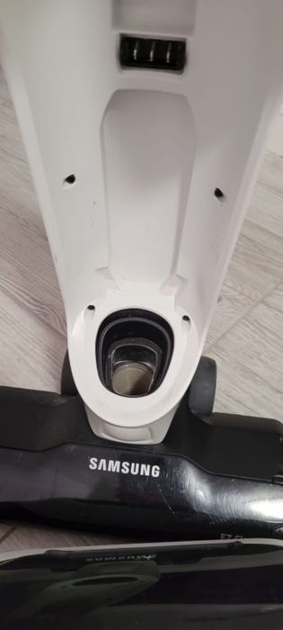 Samsung aspirator vertical fără fir