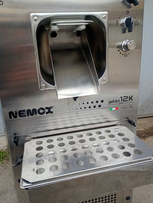 Машина за сладолед на топки