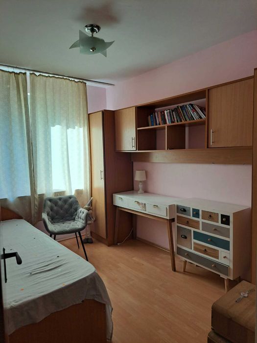 inchiriez apartament 3 camere - mobilat si disponbil imediat