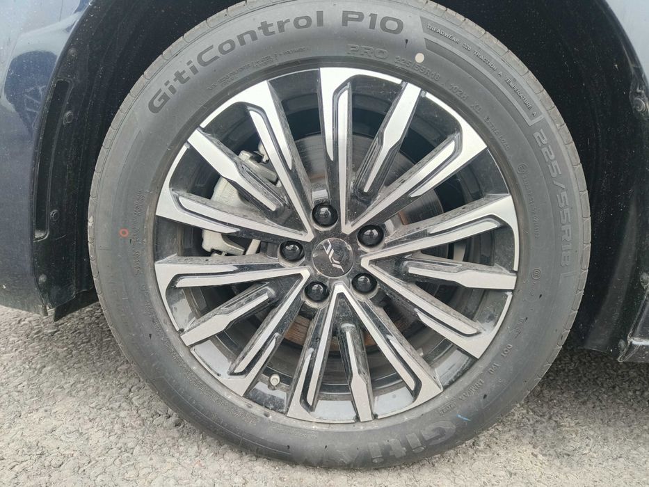 Jac RF8 minivan bissness