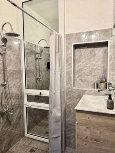 Дава се под наем Двустаен апартамент в София, Център - 90 кв.м за 996.03 € - Снимка #9