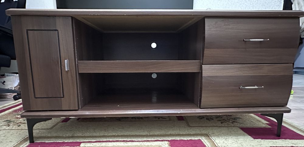 Тумба под телевизор