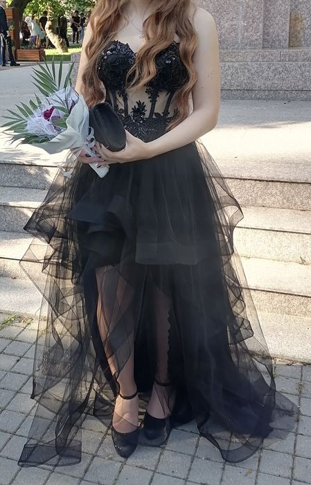 Нова бална рокля