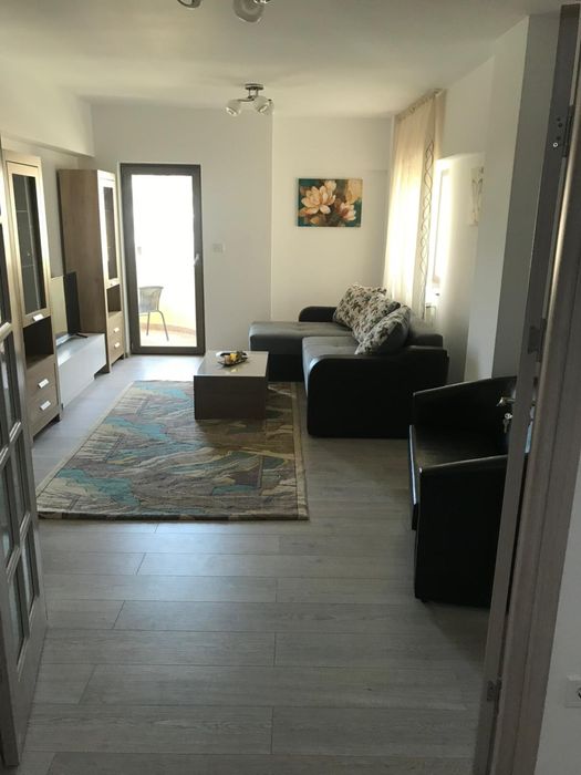 inchiriez apartament cu 2 camere