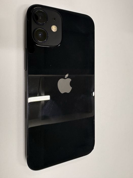 Продам Iphone 12 mini