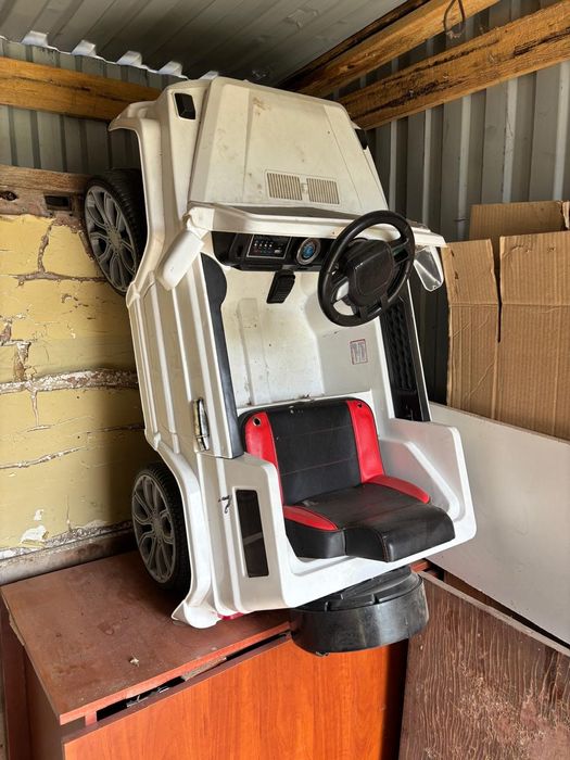 Продам машинку электро