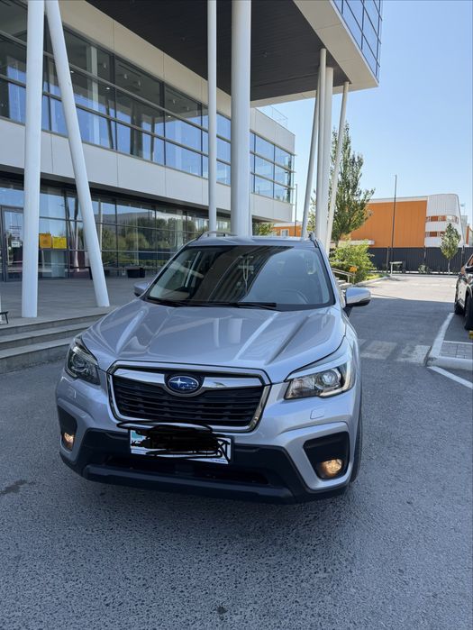 Автомобиль Subaru
