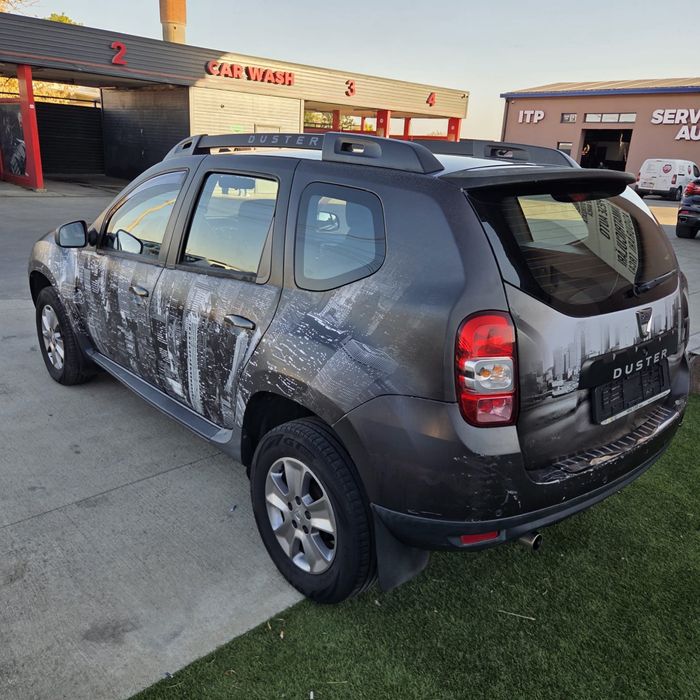 Duster 1,5 D —colantat - 5200€