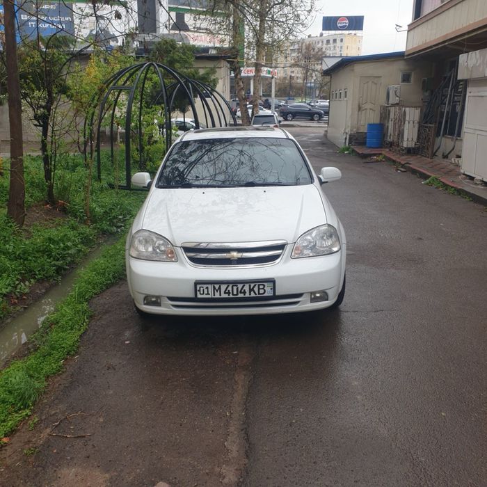 Срочна продам Lacetti 1.6 avtomat 2013 года