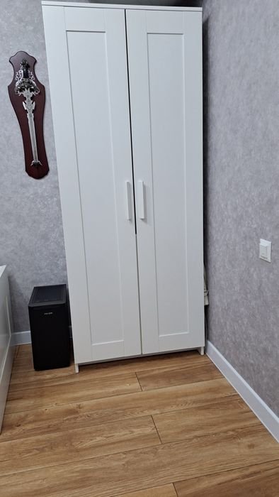 Шкаф белый. Икея