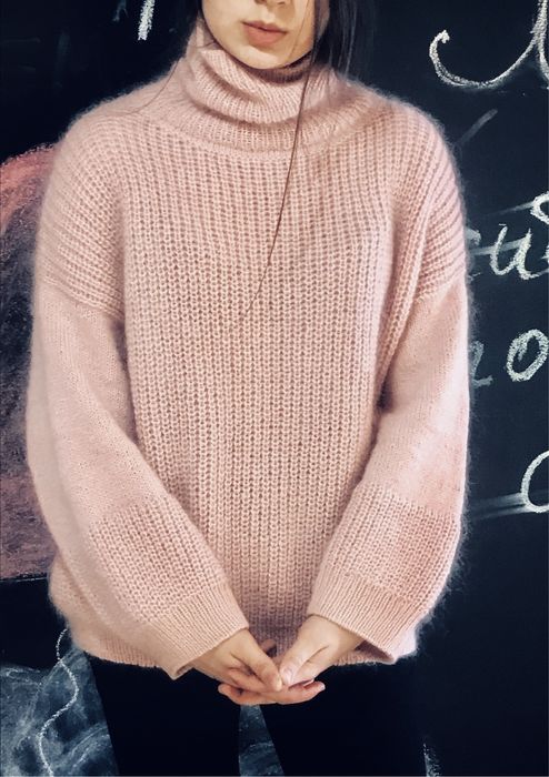 Продам свитер ручной работы