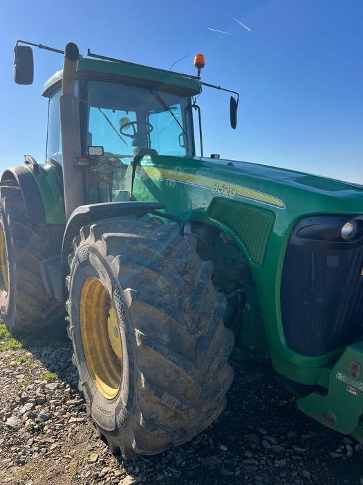 Tractor John Deere 8520