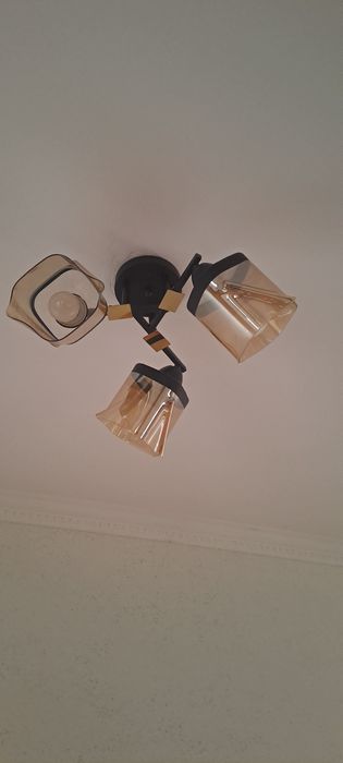 Продам люстры б/у