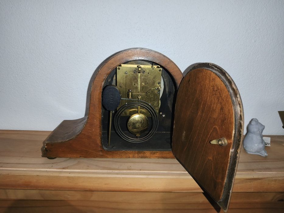 Ceas de șemineu mecanic