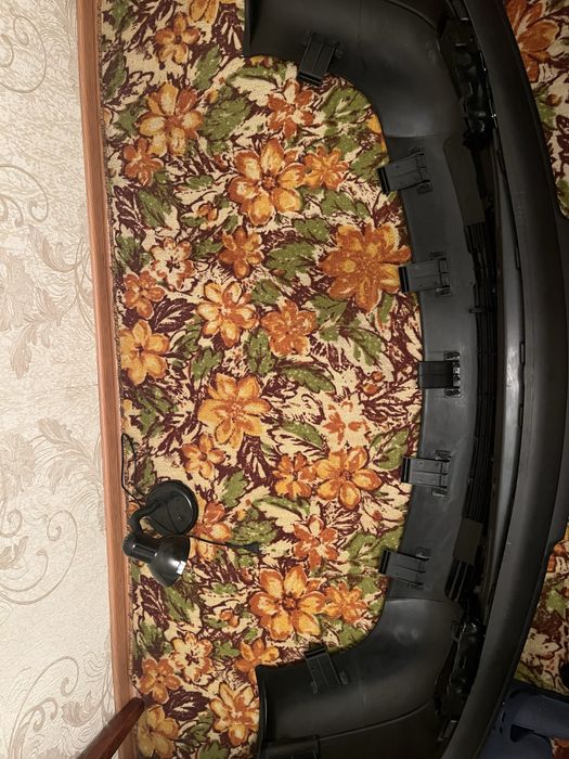 Бампер на ауди 100.