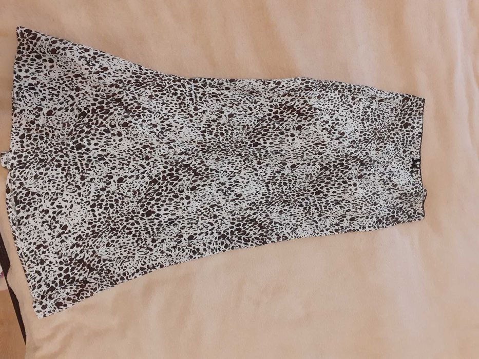 Продам новую, леопардовую юбку-миди