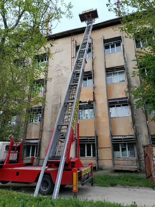 Мобильный лифт Авто Лифт Подъём мебели и техники 032. Автолифт 45м