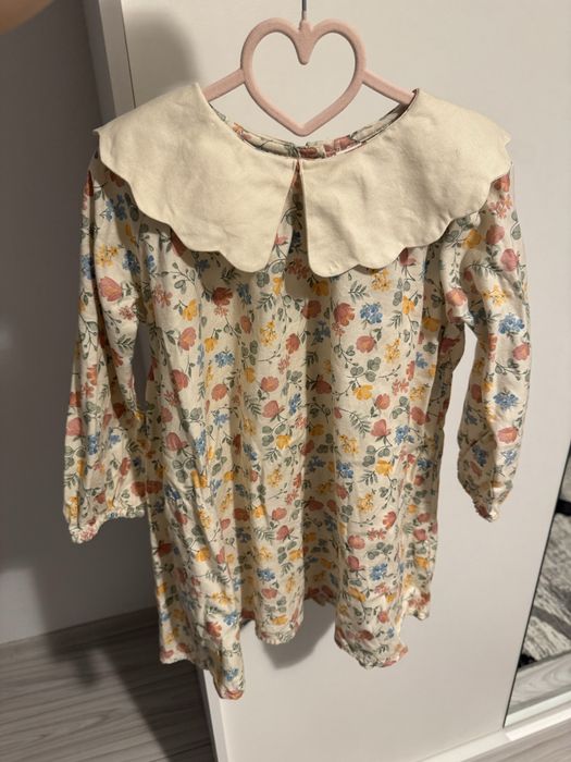 Rochita marimea 4-5 ani